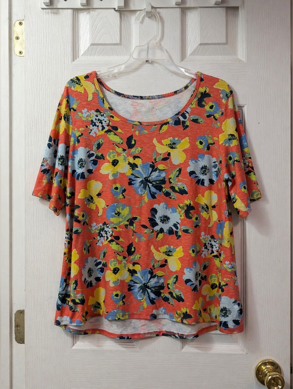 Time and Tru Women’s LG 12-14 Floral Top Orange Multicolor Short Sleeve Hi-Low H